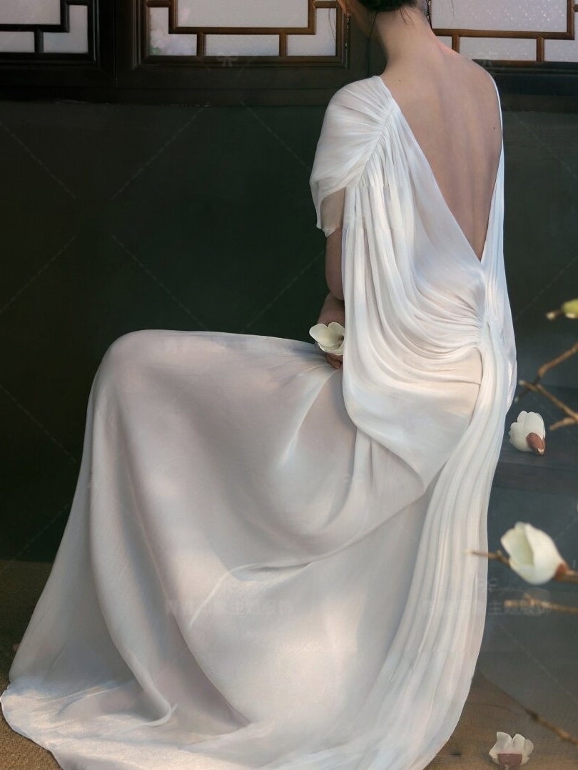 Chic Chinese Backless Dress Ph - Photography Studio 评论和价格