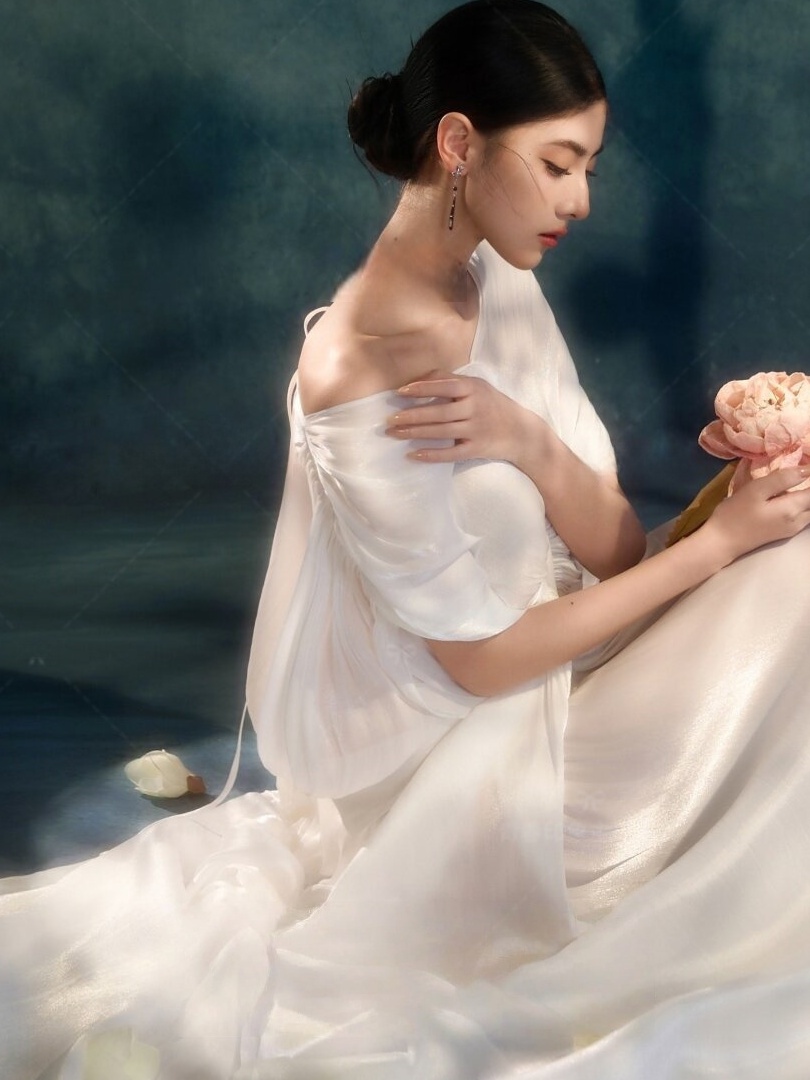 Chic Chinese Backless Dress Ph - Photography Studio 评论和价格