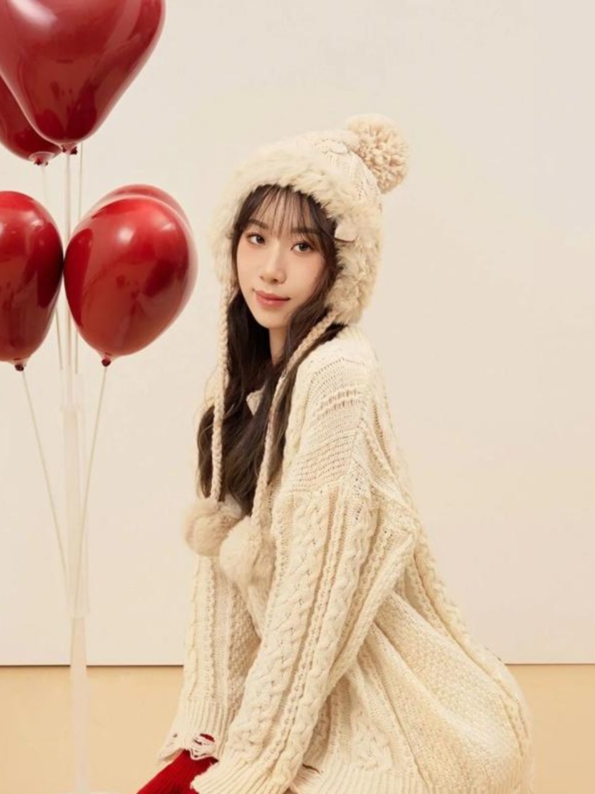 White Sweater Art Photo Studio - Photography Natural Lighting 评论和价格